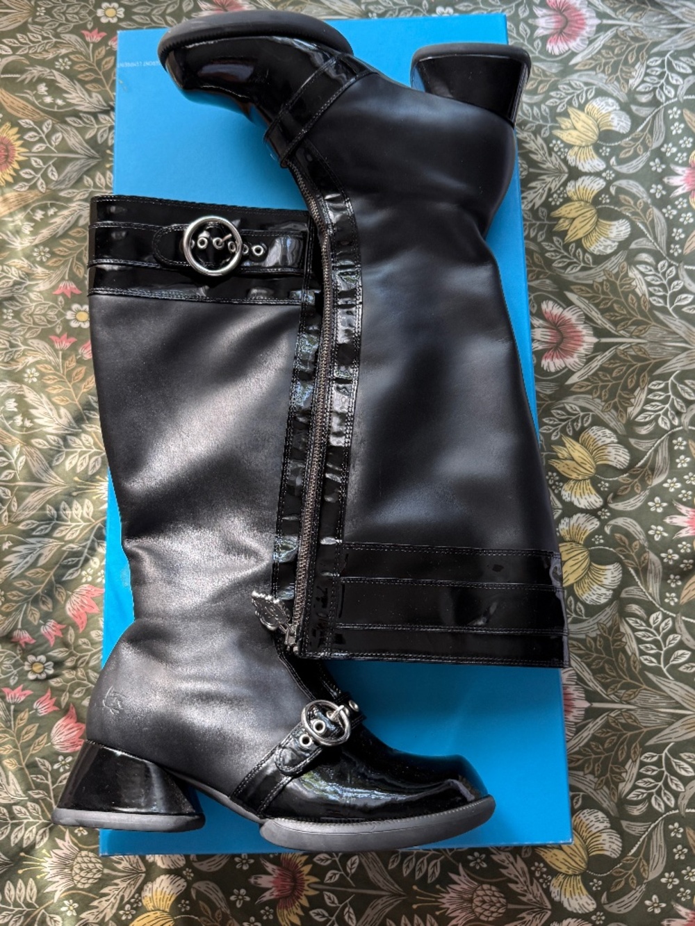 Fluevog Shauna leather boot black 8.5
